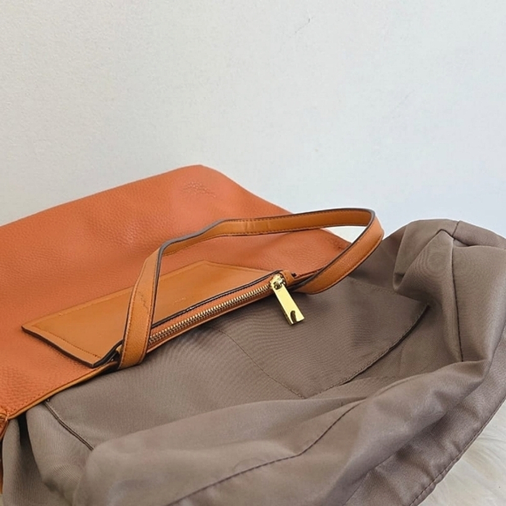 Tutilo New York The Influencer Collection Cognac Hand Bag. 🌴 - Picture 8 of 9